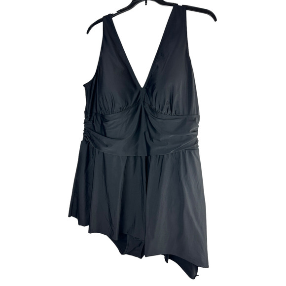 Torrid Wireless Short Asymmetrical Swim Dress with Brief Black Plus Size 4X 4 - Picture 2 of 11